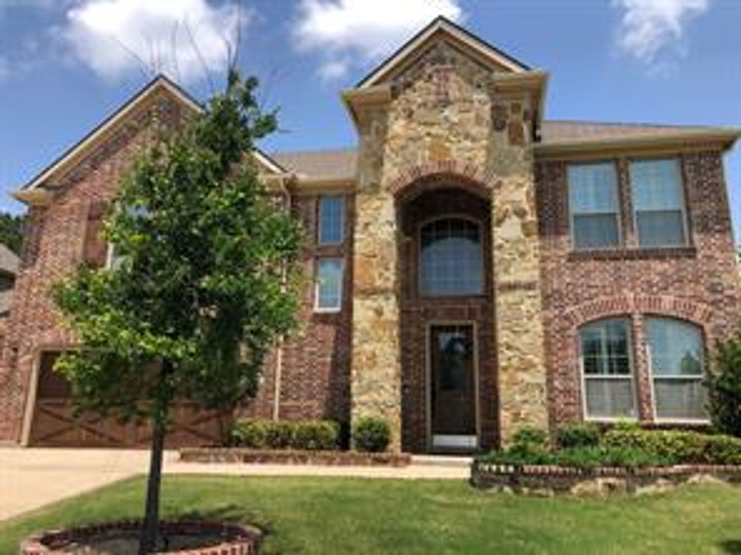 McKinney House: 4016 Cherokee Drive