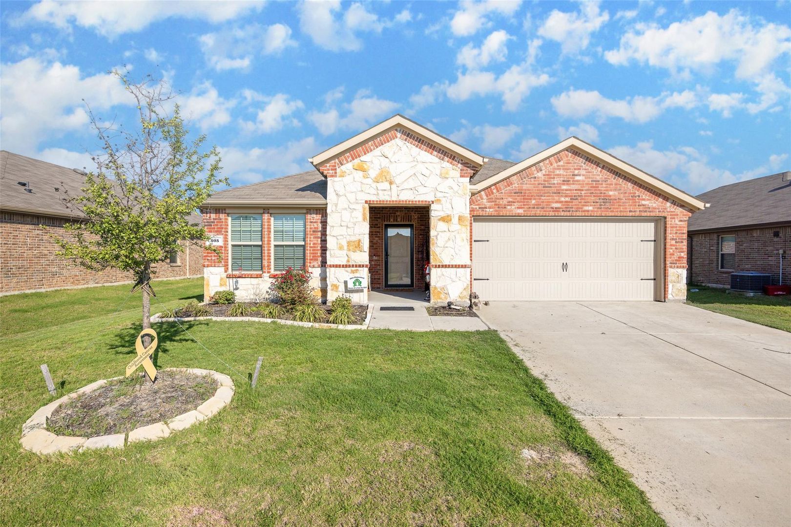 Royse City House: 505 Saw Mill Road