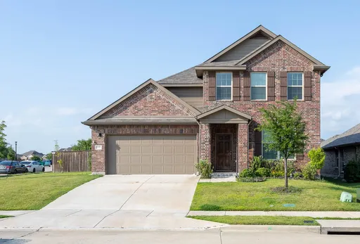 You will fall in love from the minute you arrive at this absolutely stunning home! – photo 1