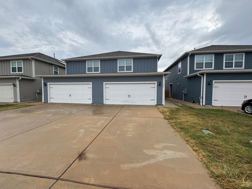 Stunning and Spacious 3-bed, 2.5-bath new home in Princeton, TX with fenced yard, elegant finishes, and chef’s kitchen. – photo 1