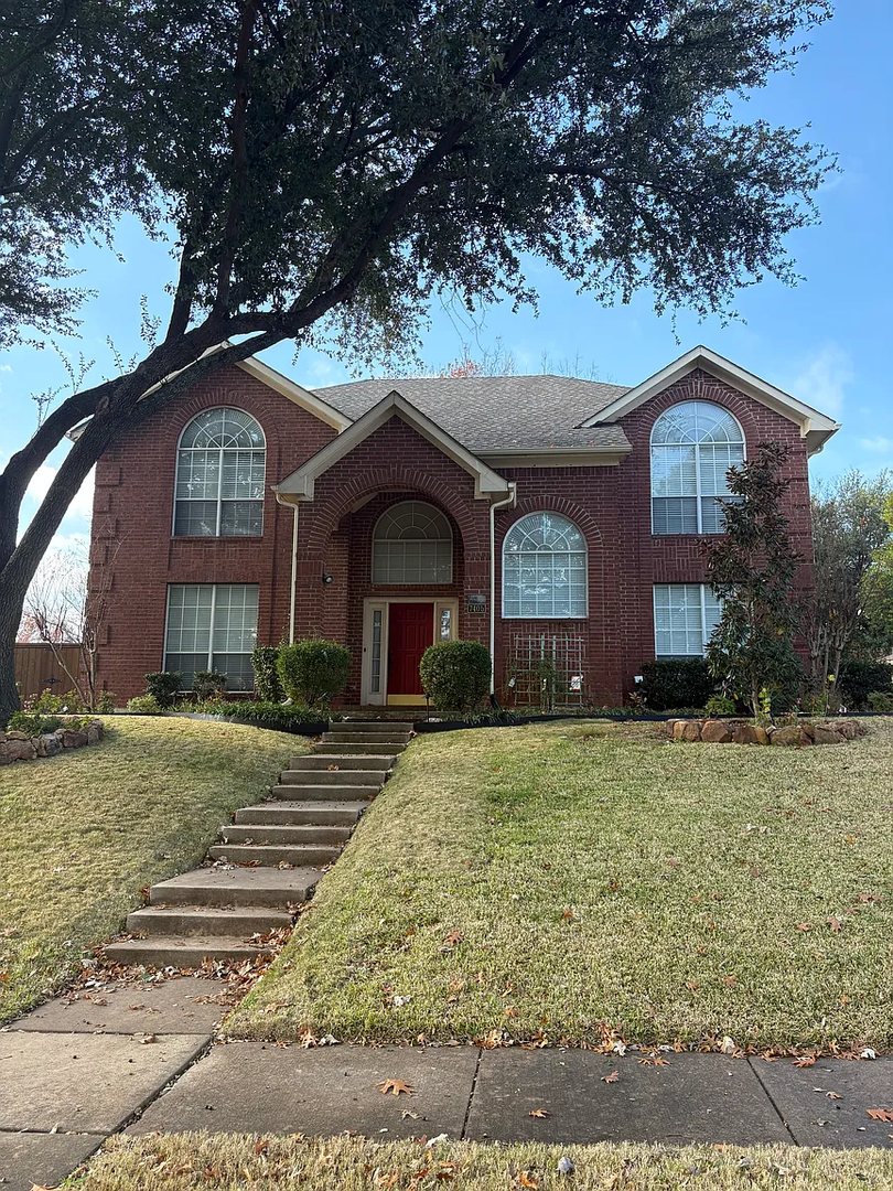 Plano House: 7405 Stoney Point Drive