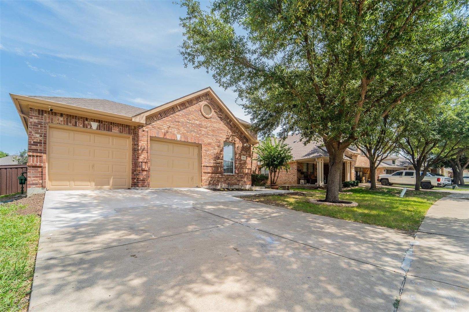Little Elm (City Registration is a MUST) House: 2741 Sunlight Drive