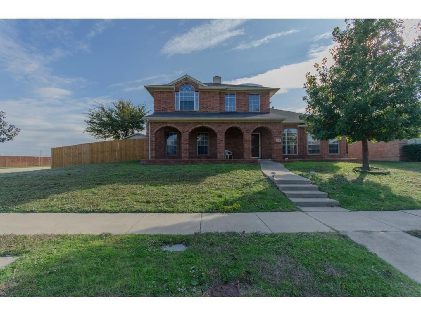 Allen House: 1532 Tanglewood