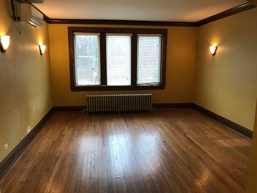 Bright! Spacious 7RM-2BR Unit – photo 1