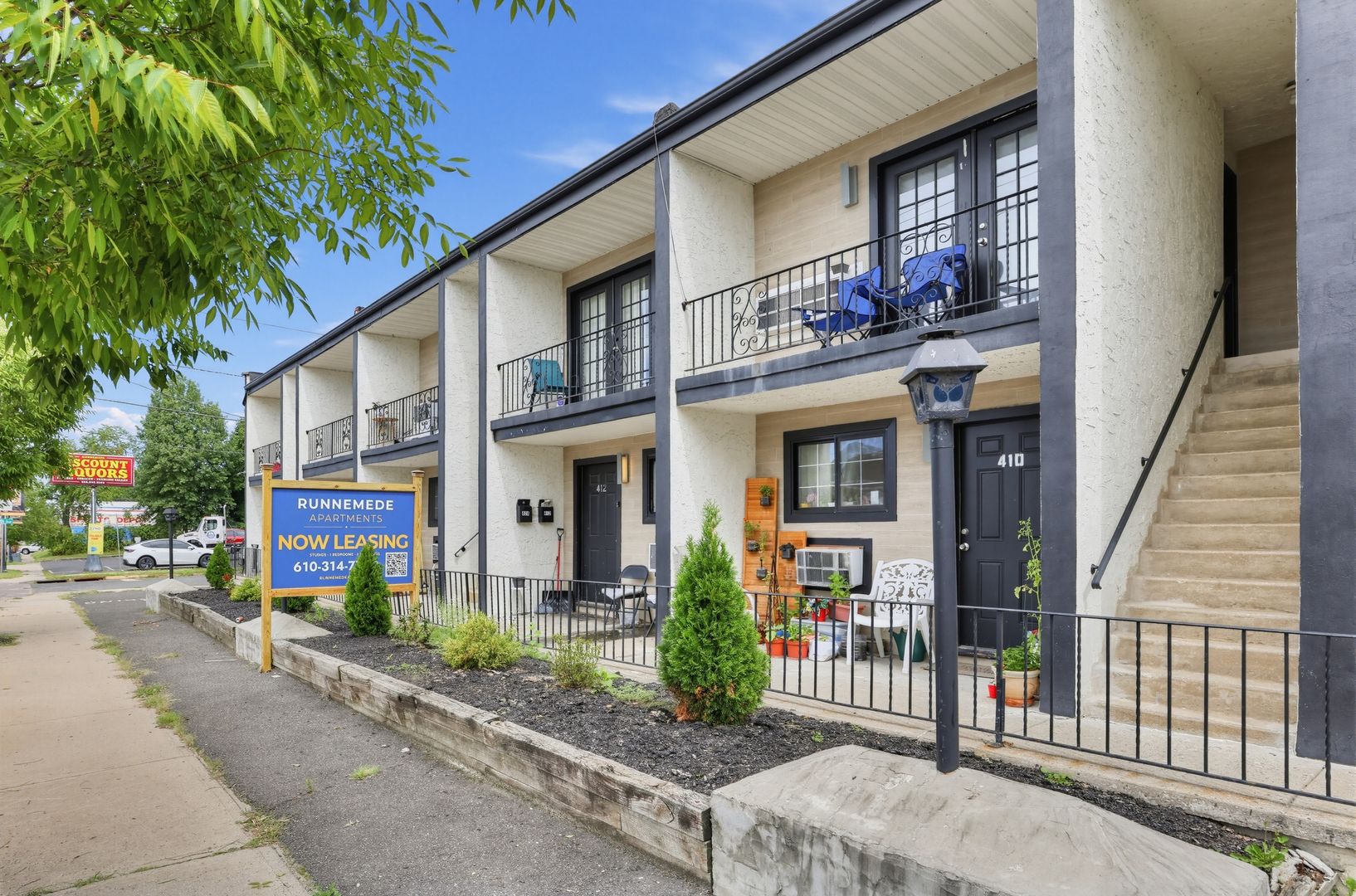 Runnemede Apartment: 424 N Black Horse Pike