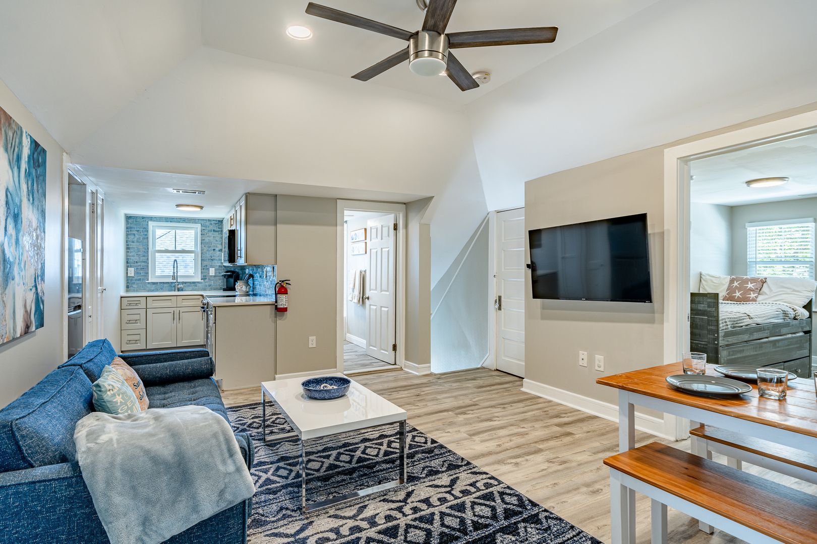 Wildwood Apartment: 5708 Park Blvd