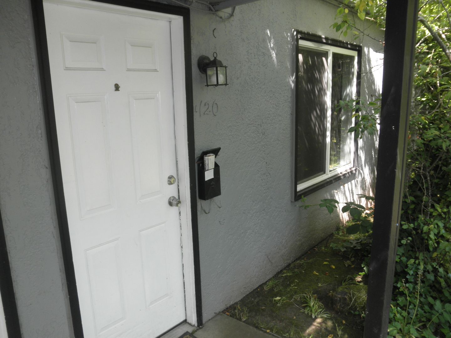Salem House: 1120 3rd St NW