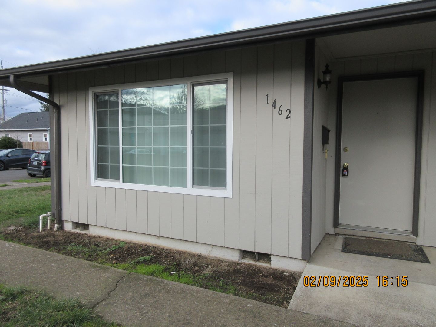 Salem House: 1462 4th St. NE