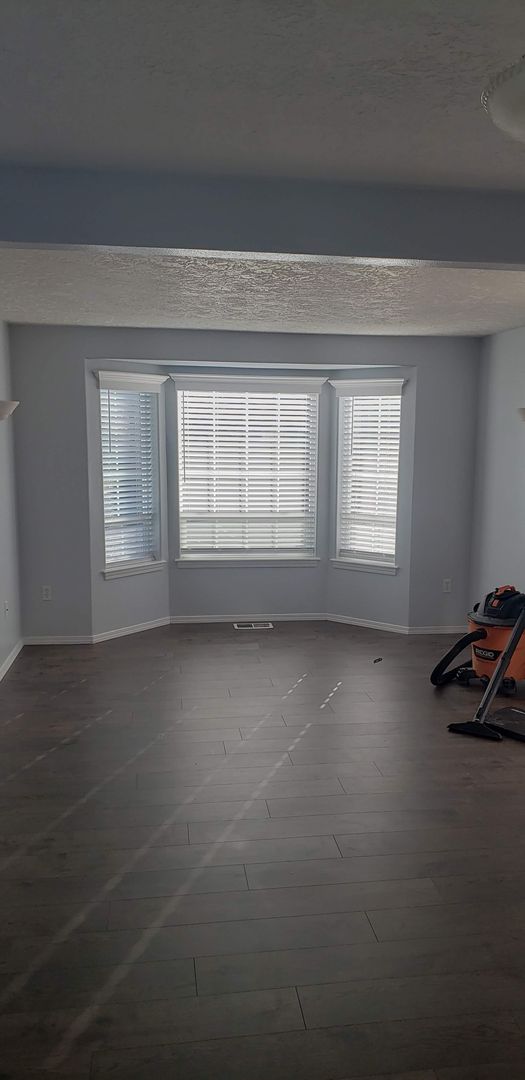 Salem House: 2317 Margarett St. NW