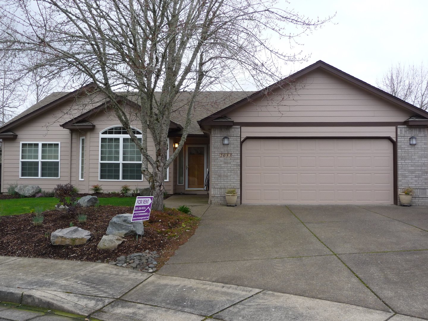 Salem House: 2053 West Park Ct. NW