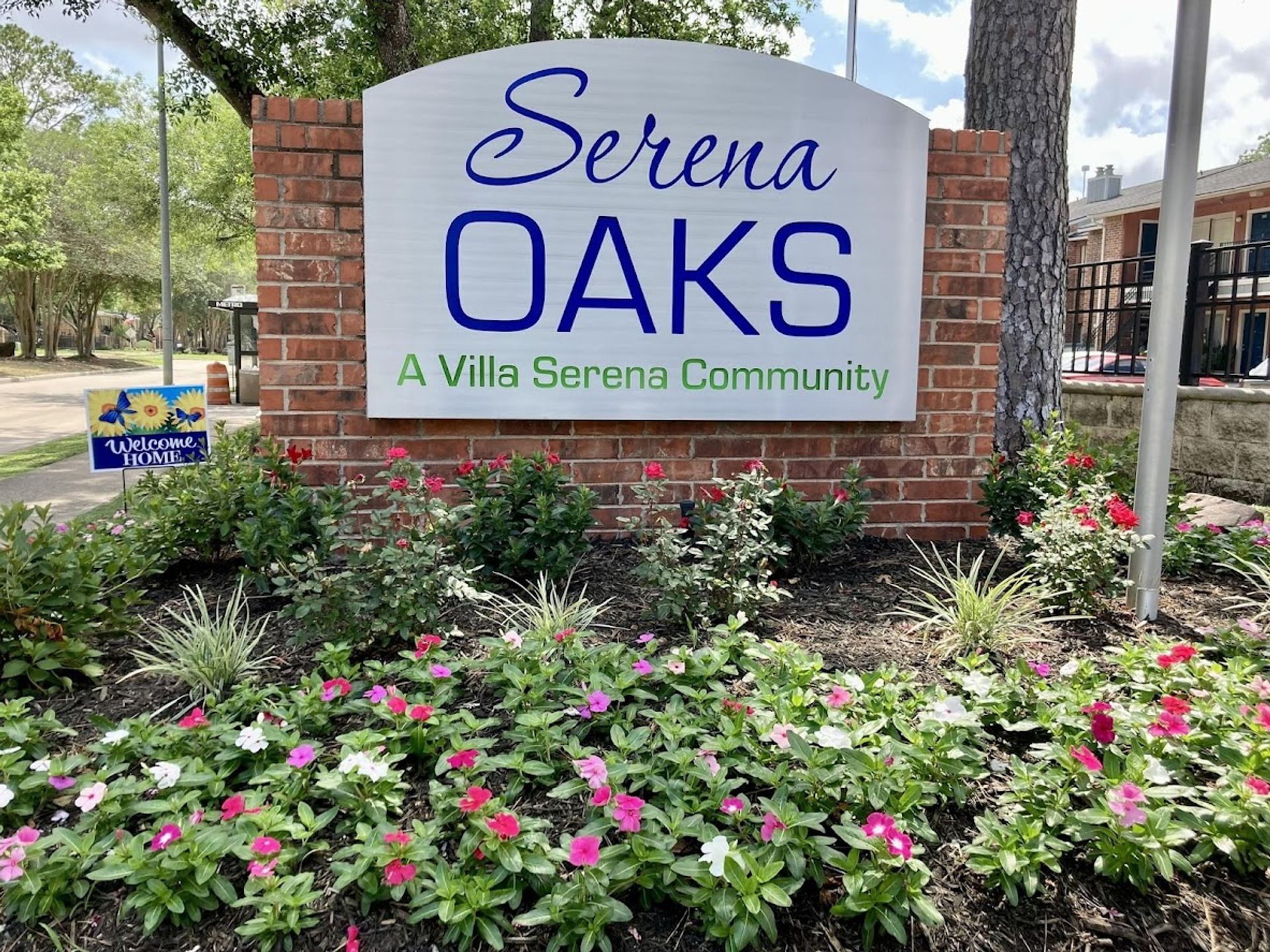 Houston Apartment: 770 Greens Rd