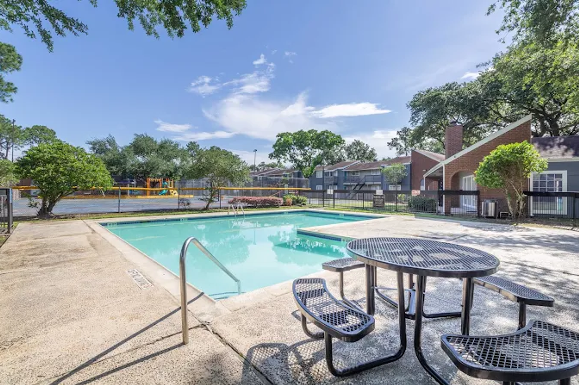 Houston Apartment: 8700 Gustine Ln