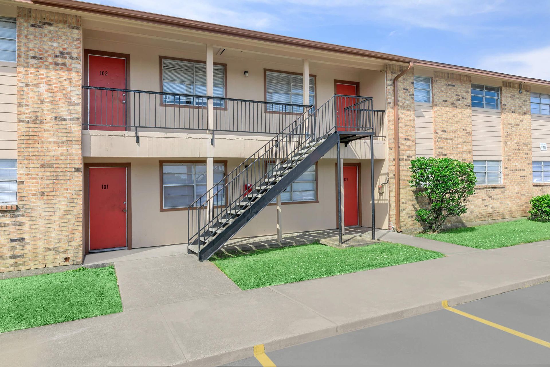 Port Arthur Apartment: 1348 Jefferson Dr