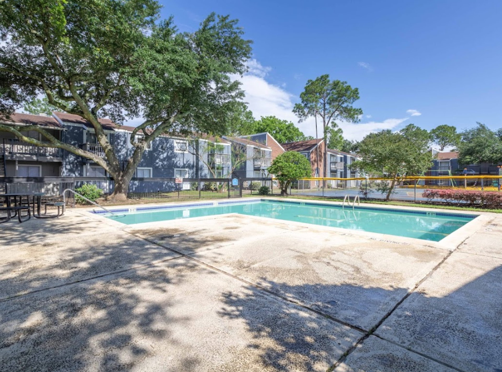 Houston Apartment: 8700 Gustine Ln