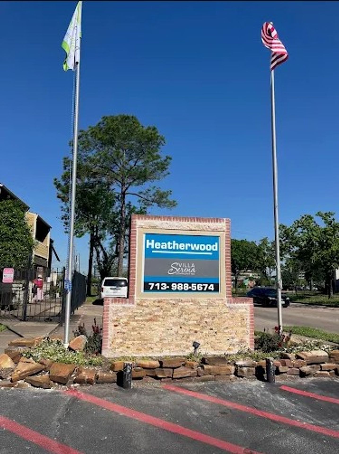 Houston Apartment: 9001 S Braeswood Blvd