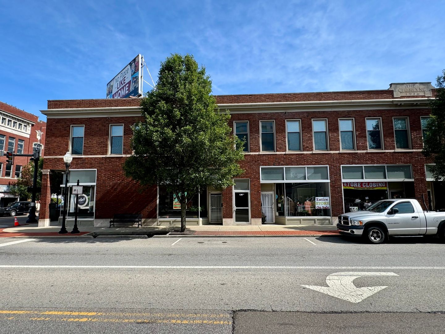 Piqua Apartment: 201 N. Wayne St.