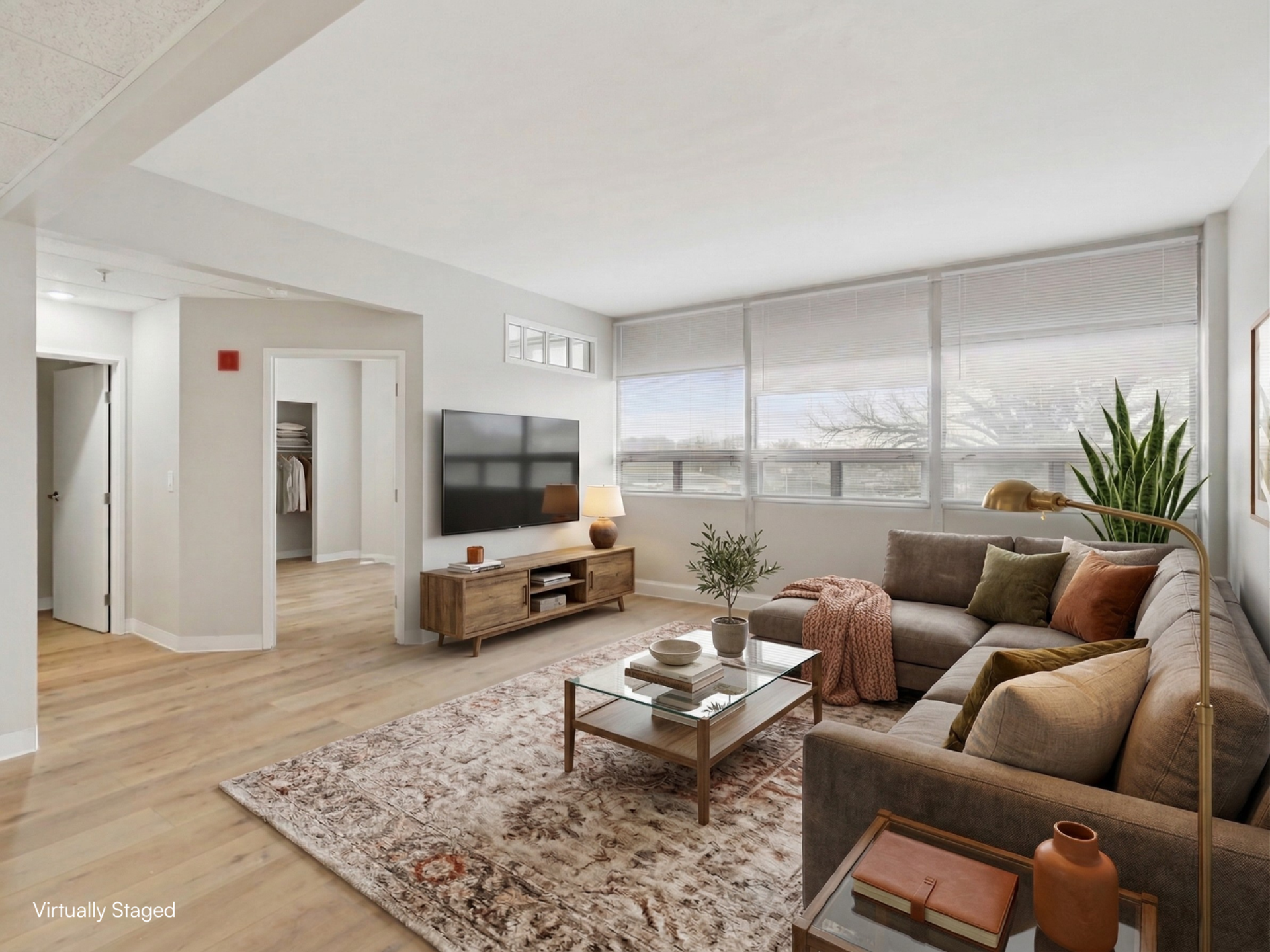 Piqua Apartment: 316 N. College St.