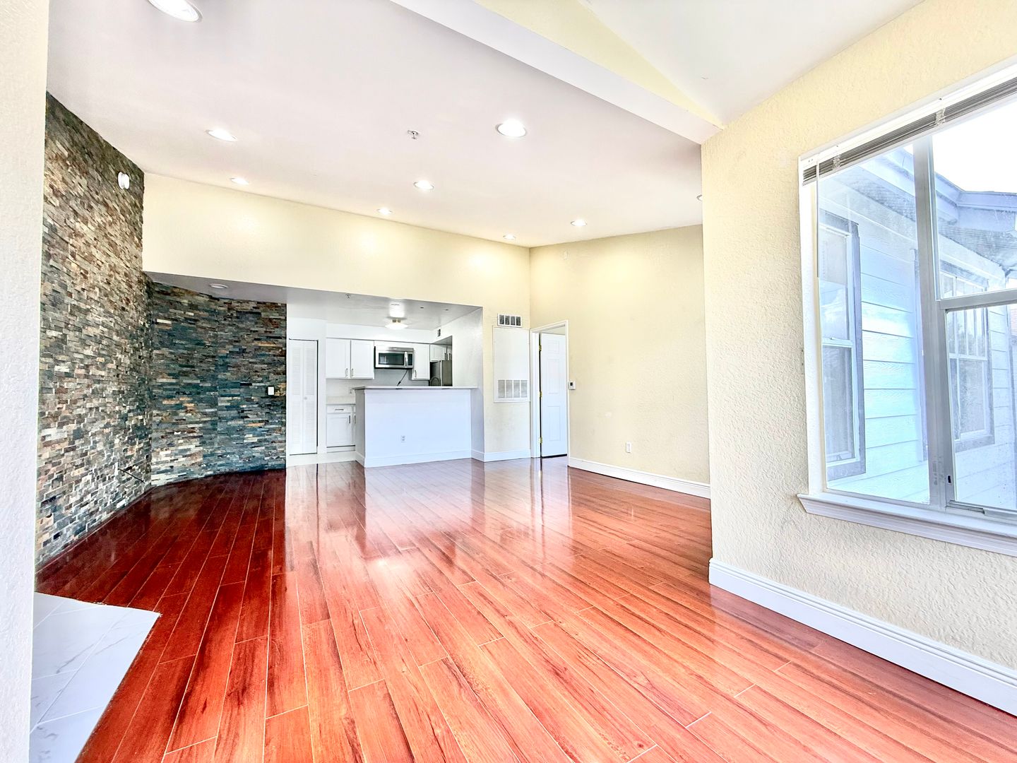 Kissimmee House: 2207 Antigua PL