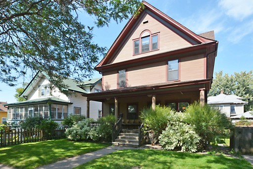 Charming 4BR Duplex in Merriam Park - Available 9/11! – photo 1