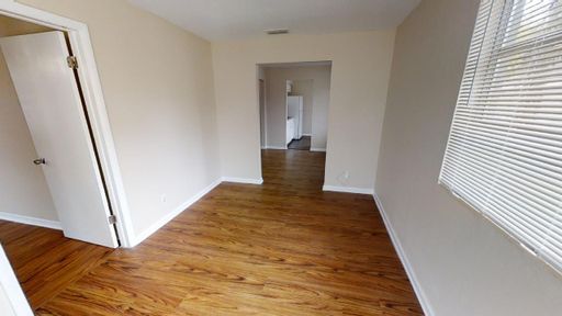 3 bedroom 1 bathroom house – photo 1