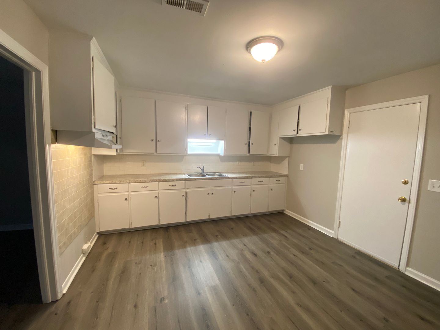 Durham Apartment: 1809 Morehead Avenue