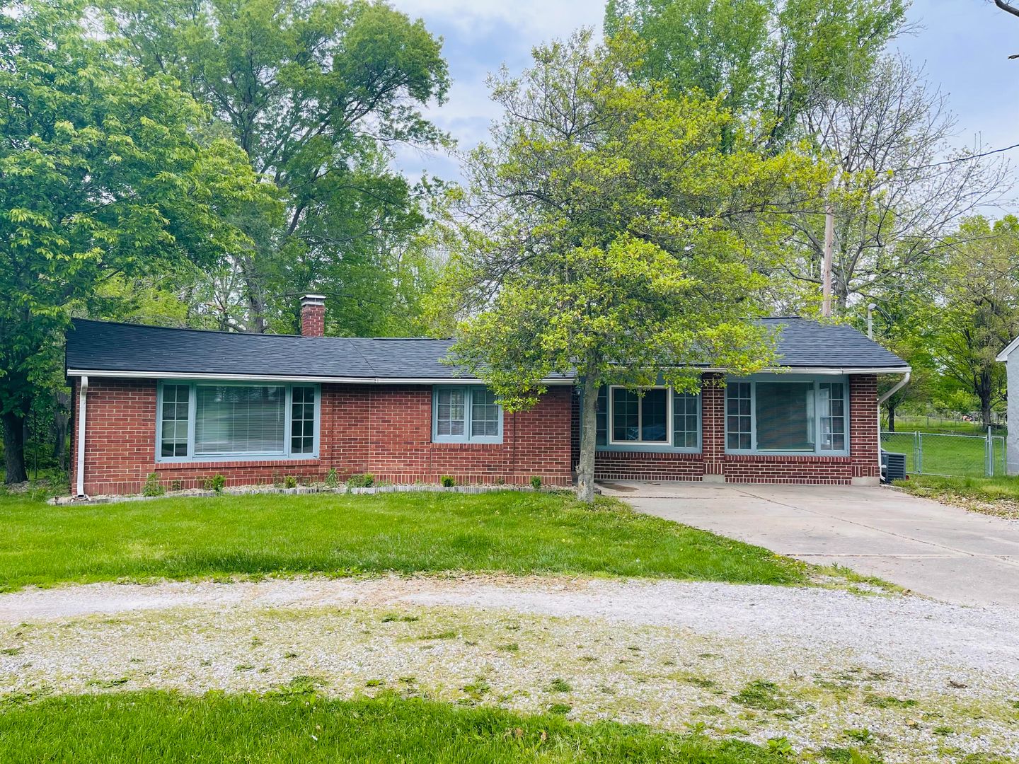 Terre Haute House: 8338 E Wabash Avenue