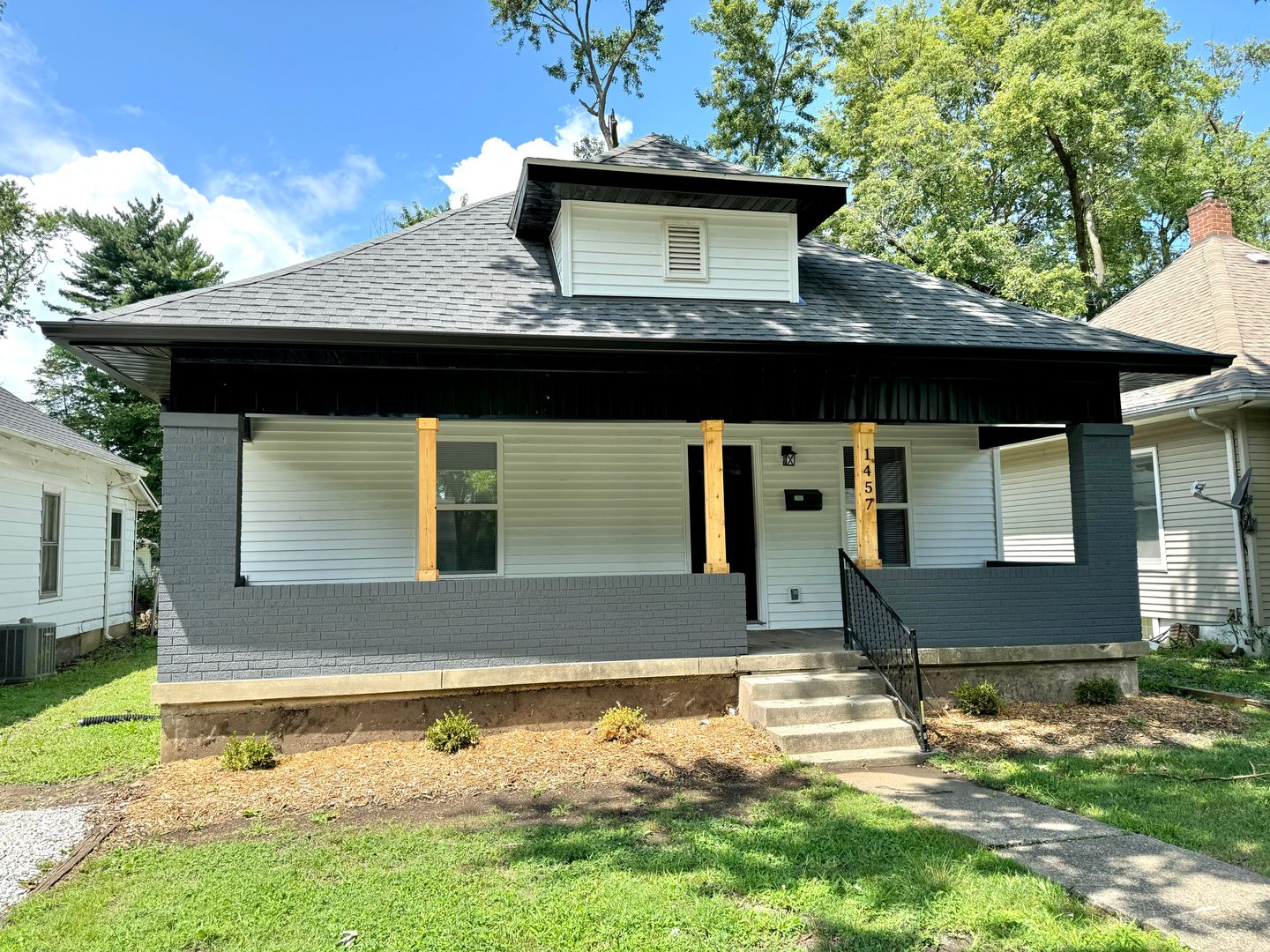 Terre Haute House: 1457 S 21st Street