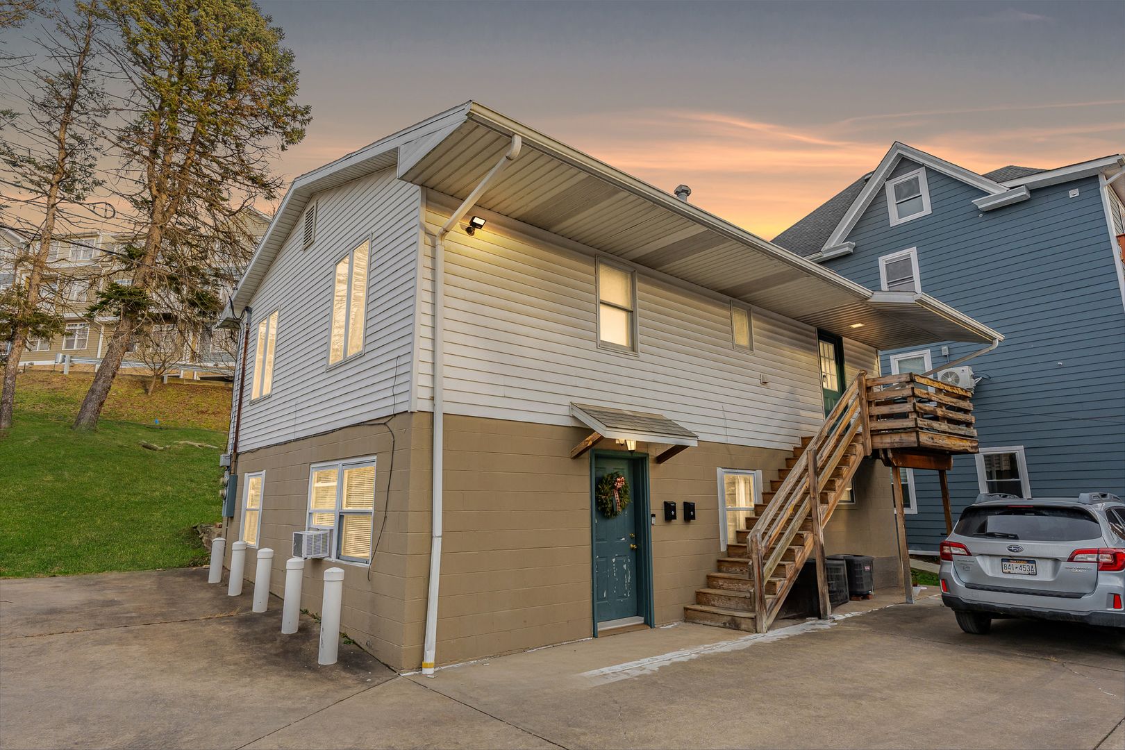 Morgantown Apartment: 415 Sharon Drive