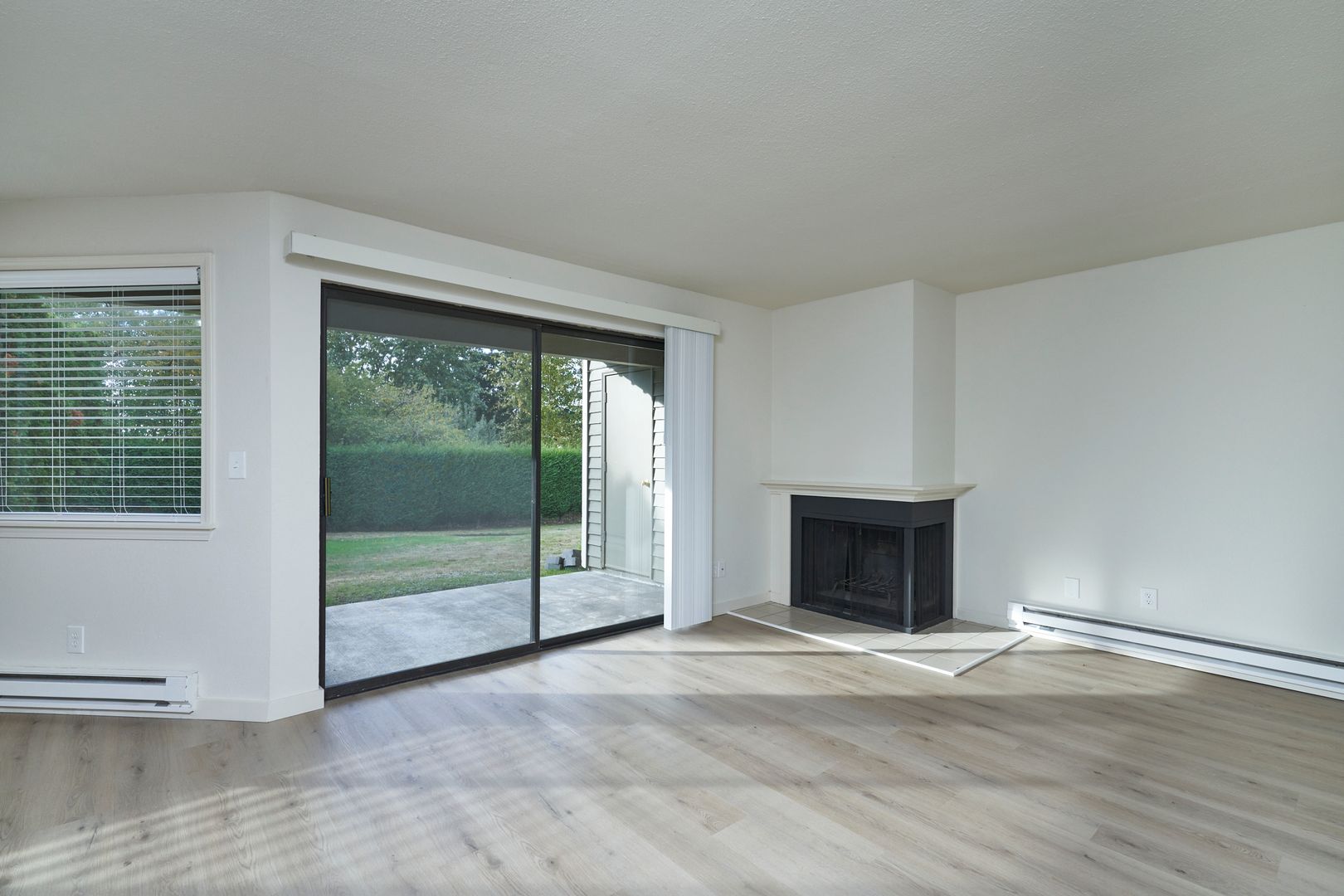 Kirkland Apartment: 6719 106th Ave NE