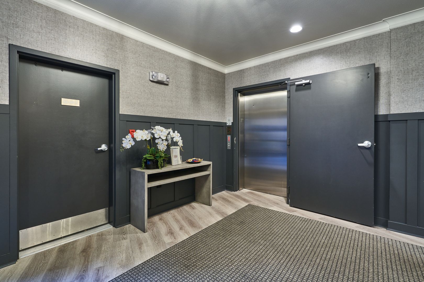 530 2nd Ave., 111, Kirkland, WA 98033