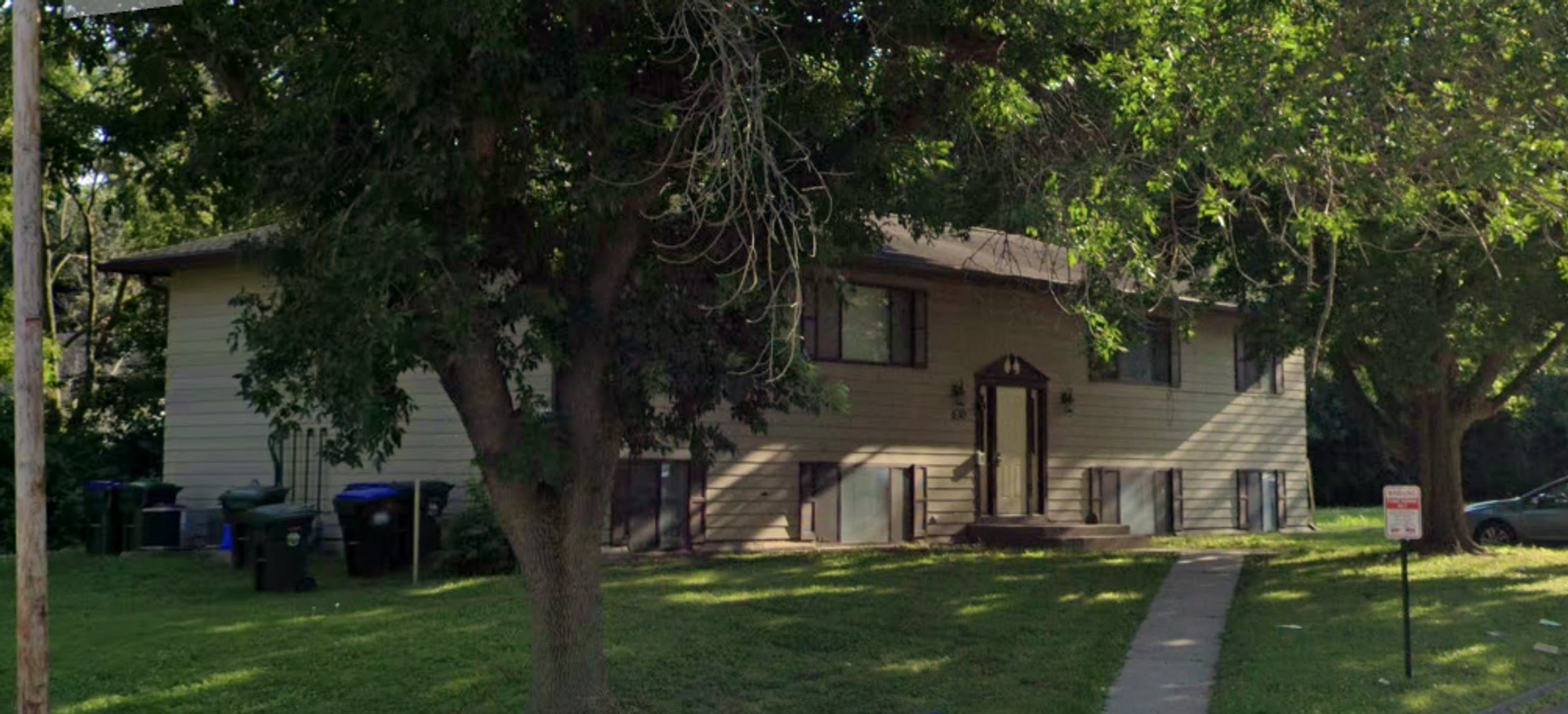 Iowa City Apartment: 630 Orchard Court - B