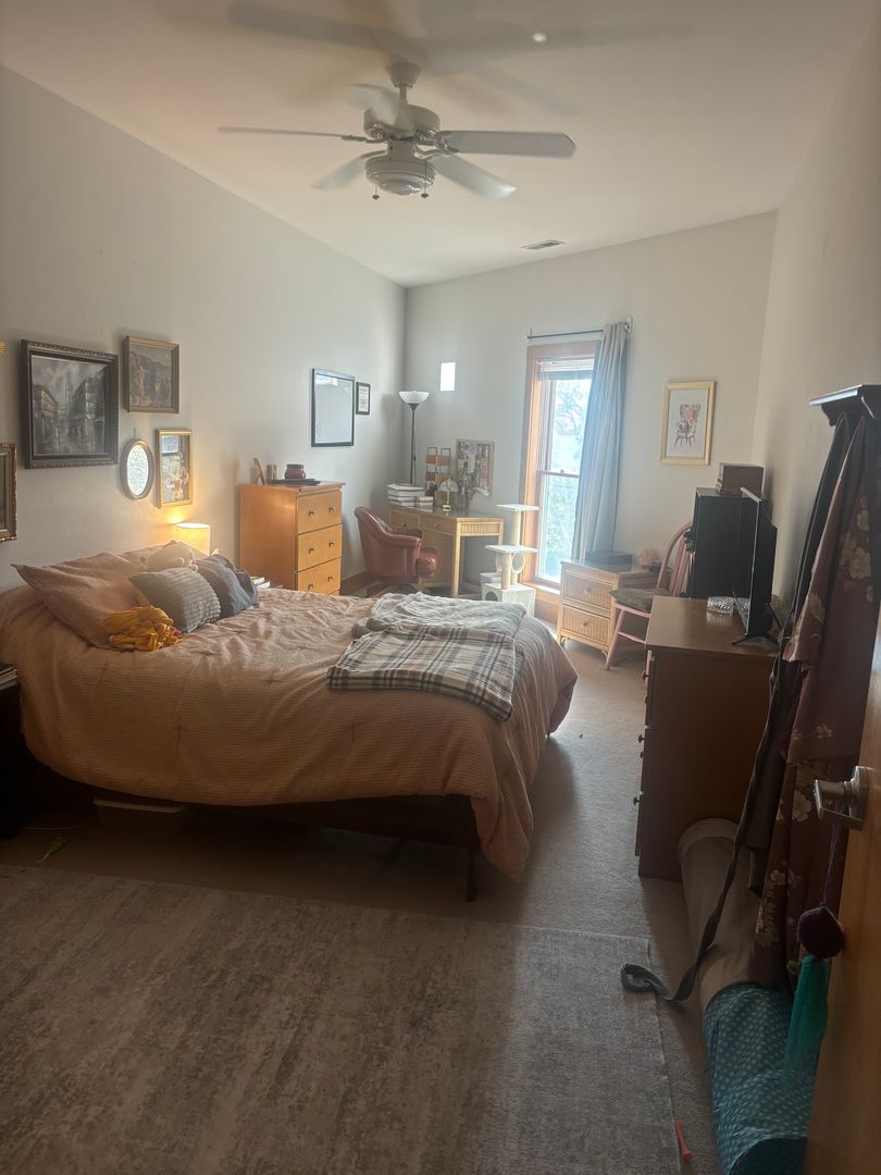 Iowa City Apartment: 220 River Street