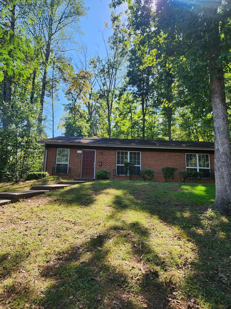 Charlottesville Apartment: 1528 Cherry Ave