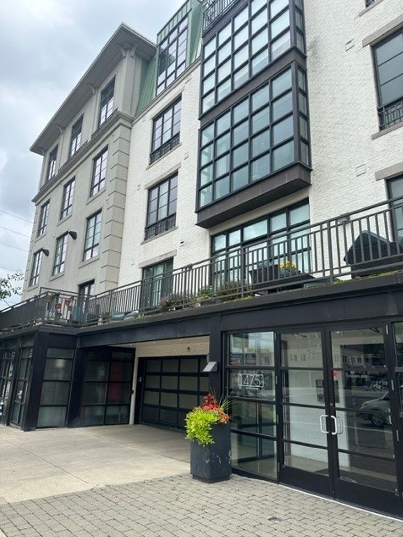 Columbus Apartment: 1475 West 3rd Ave