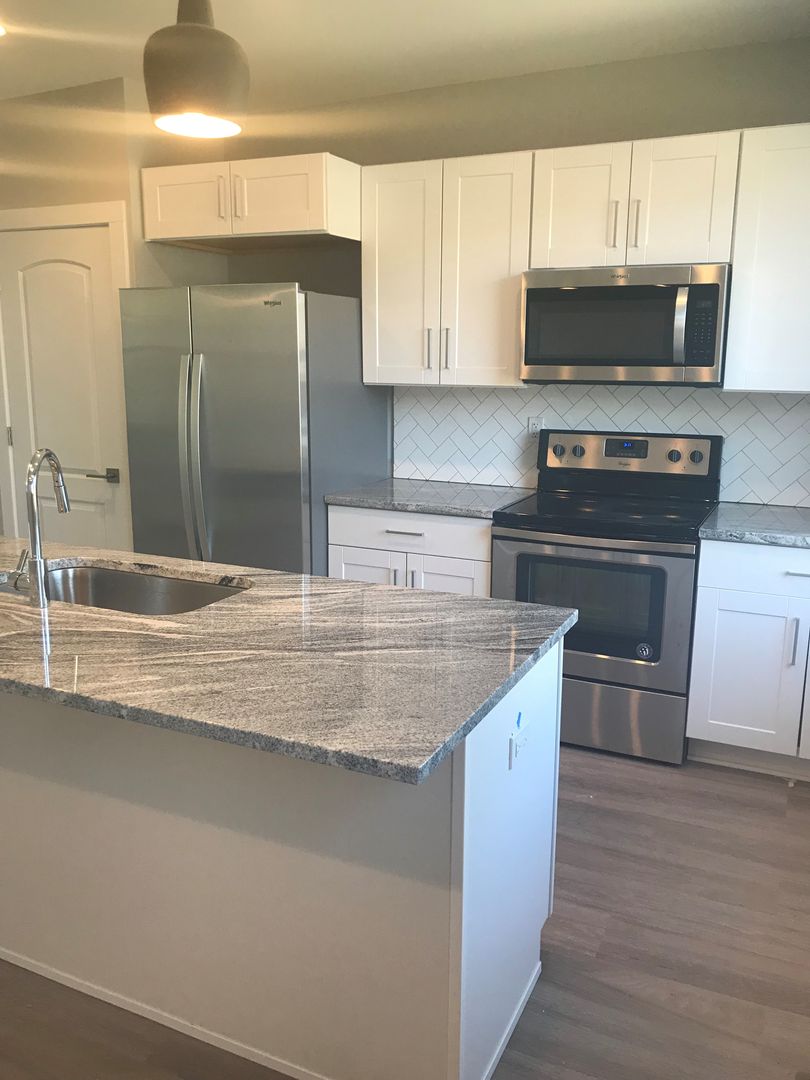 Columbus Apartment: 1444-1450 N 6th St