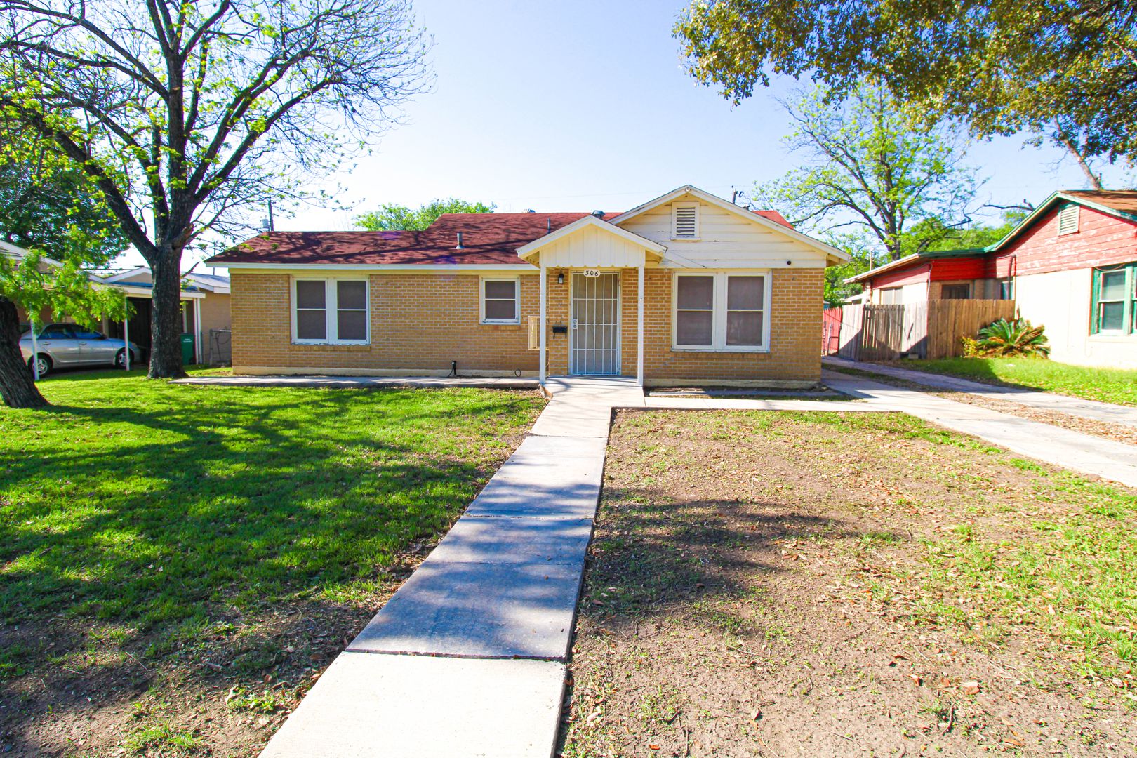 San Antonio House: 306 Overhill Dr