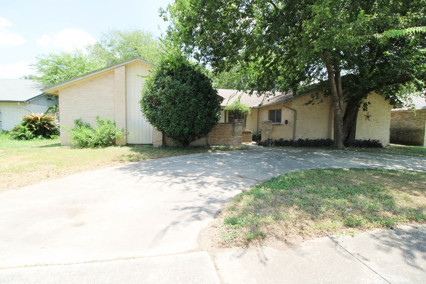 San Antonio House: 4724 Oakfield Way