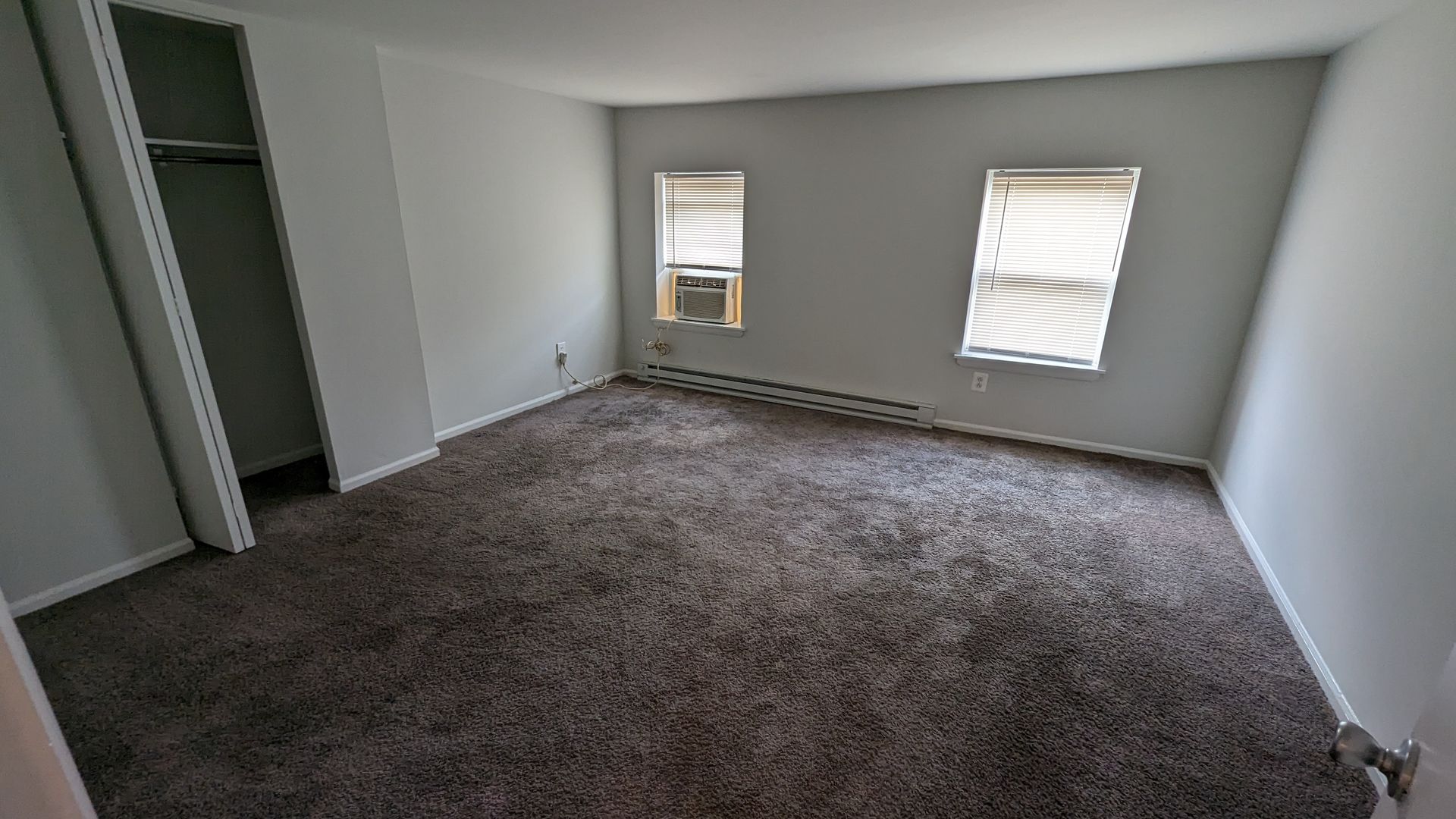3 Bedroom apartment with multiple floor living! 5 of 7