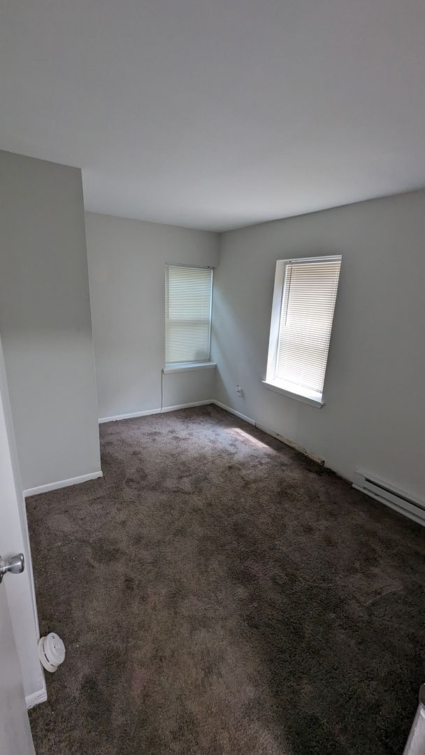 3 Bedroom apartment with multiple floor living! 3 of 7