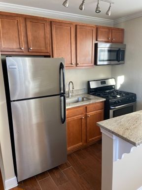 Spacious Studio Unit in the heart of Adams Morgan!!! 1.5-month free rent special!!! – photo 1