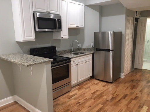 One Bedroom Available WITH FREE RENT SPECIALS!!!!! Call to inquire!!! – photo 1
