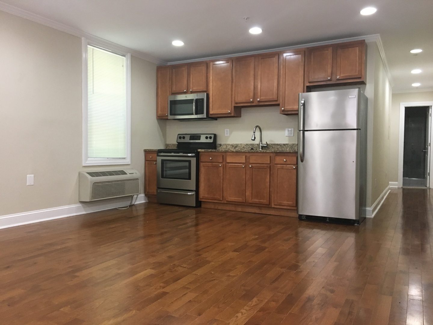 Washington Apartment: 3715 Woodley Road NW