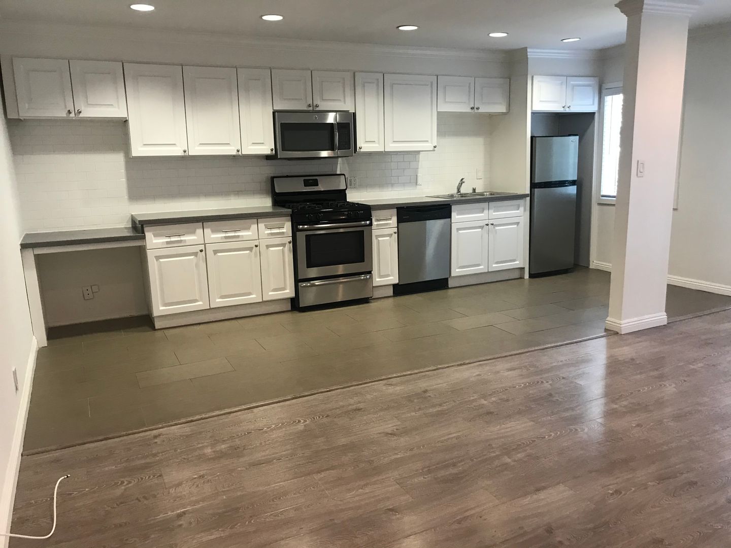 501-11601 GORHAM AVE. 9 of 12