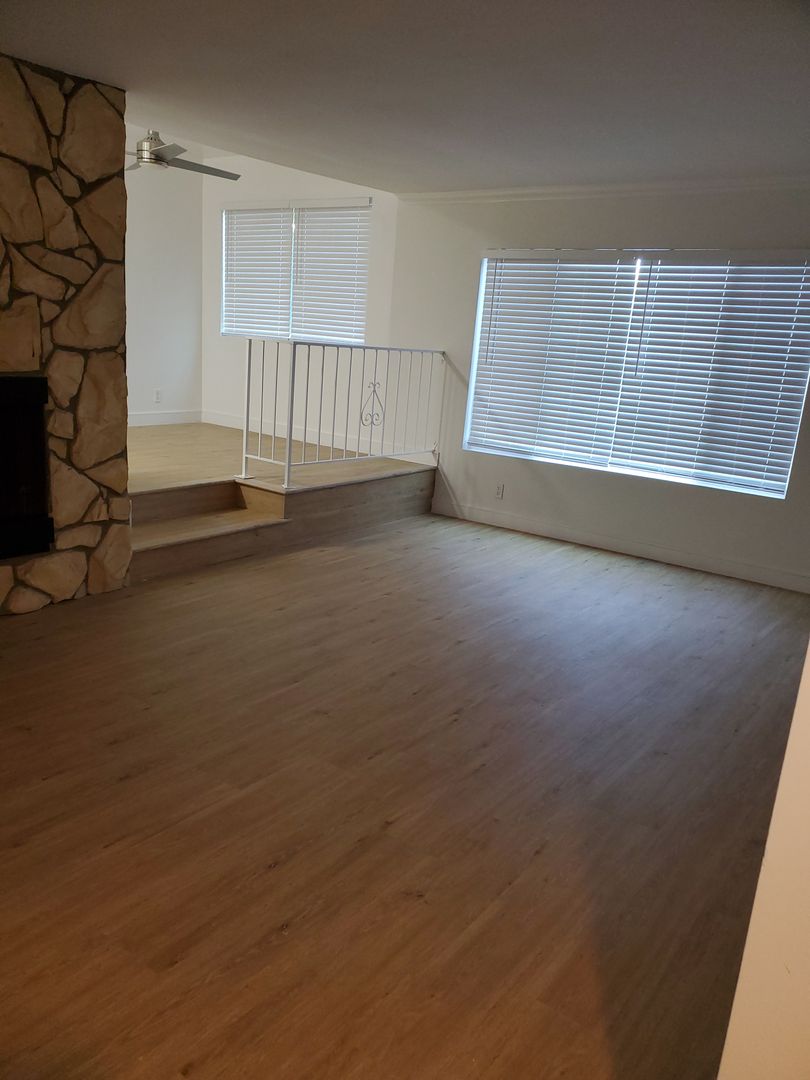 601-11011 PALMS 7 of 12