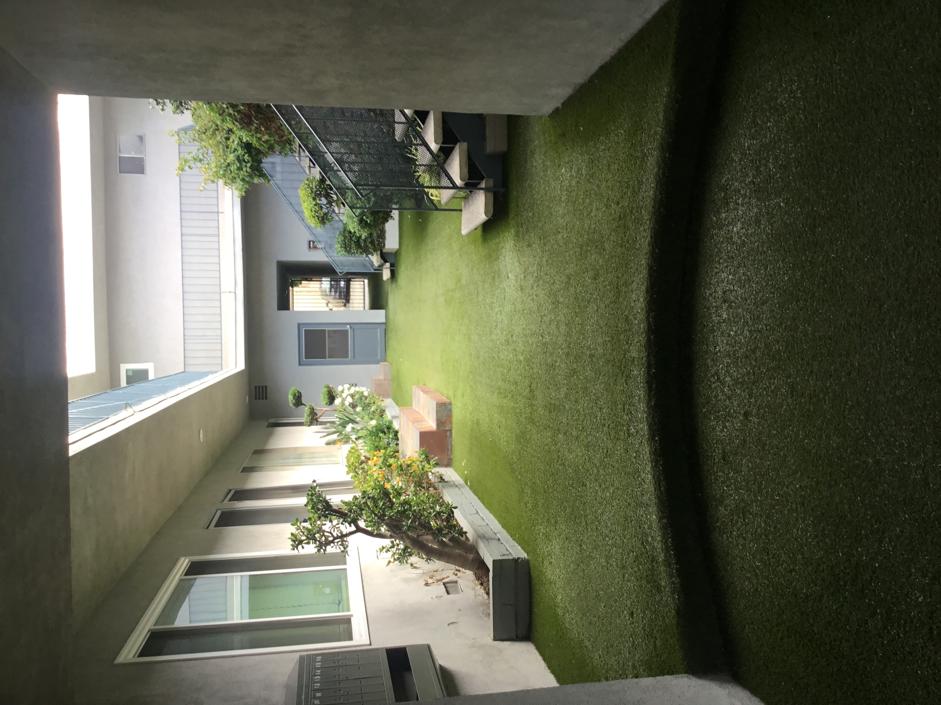 302-BARRY APTS 3 of 12