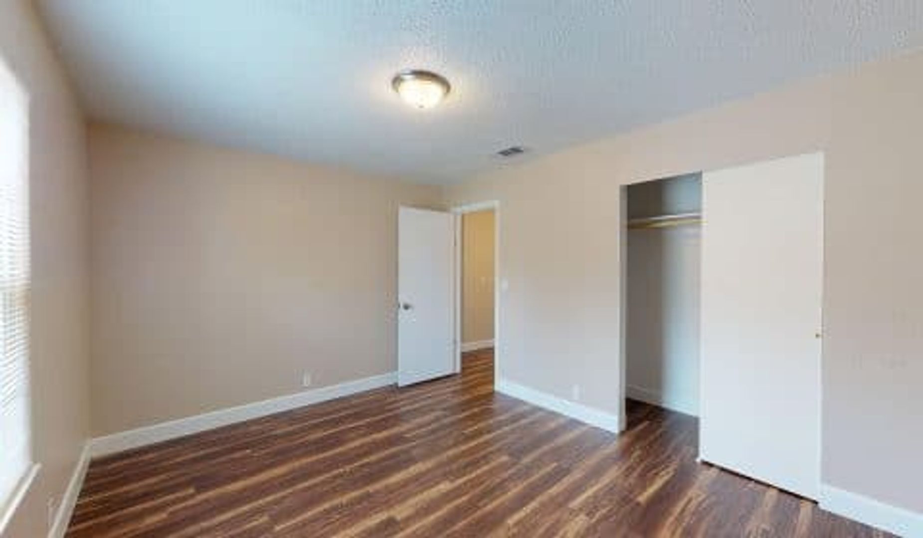 Buffalo Luxury Living Apartments 7 of 9