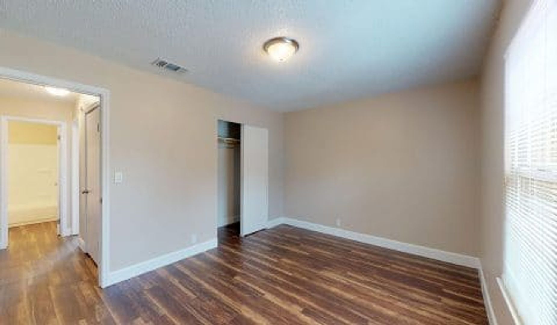 Buffalo Luxury Living Apartments 6 of 9