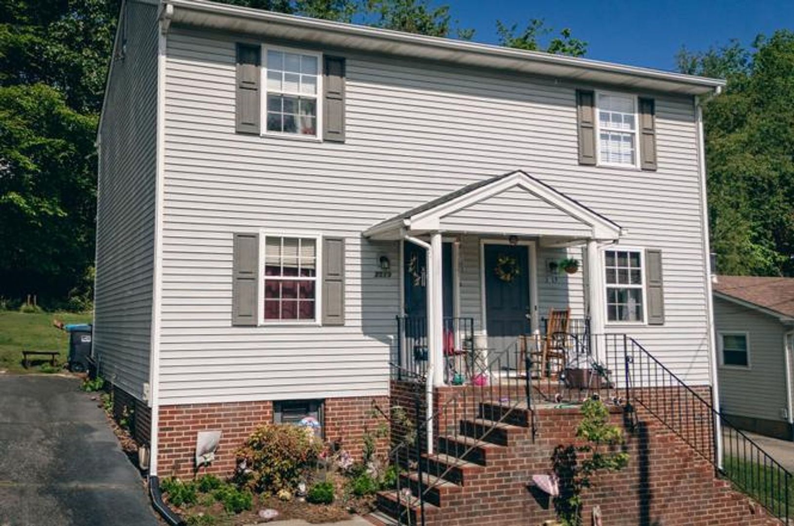 Roanoke Apartment: 3517-3523 Troxell Rd SE