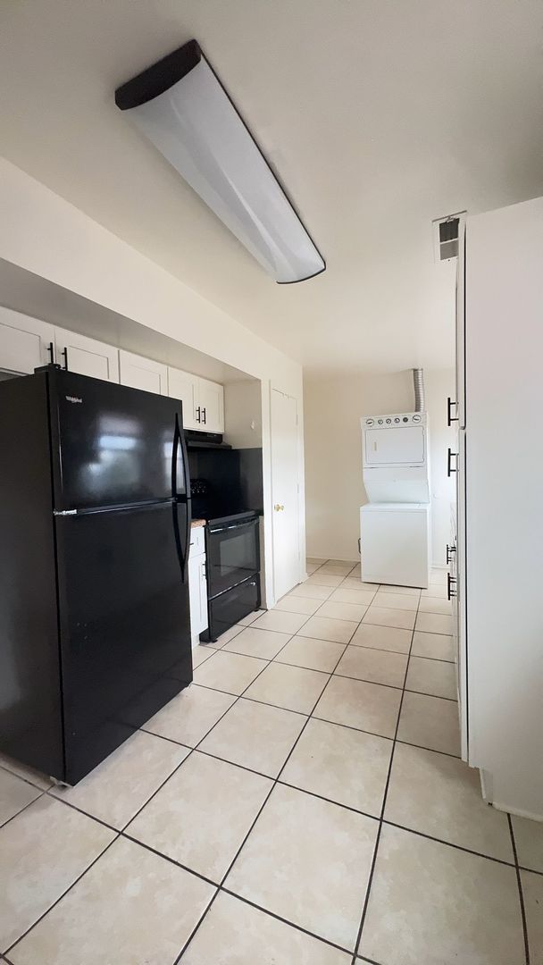 Roanoke Apartment: 3805 Grandview Ave NW