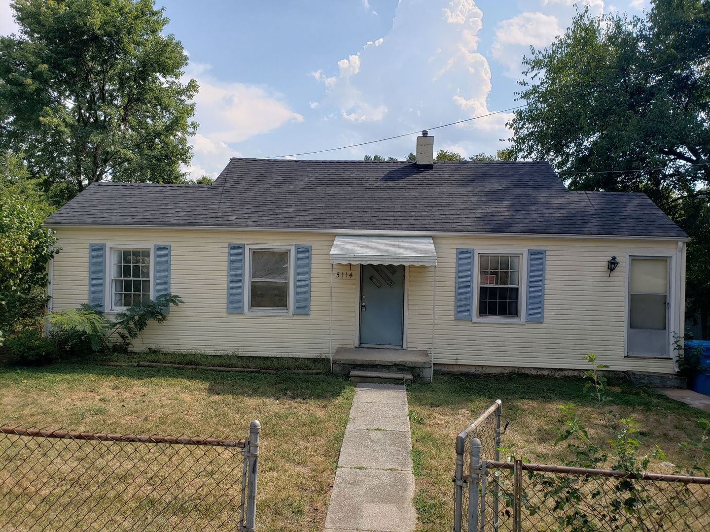 Roanoke House: 5114 North Street